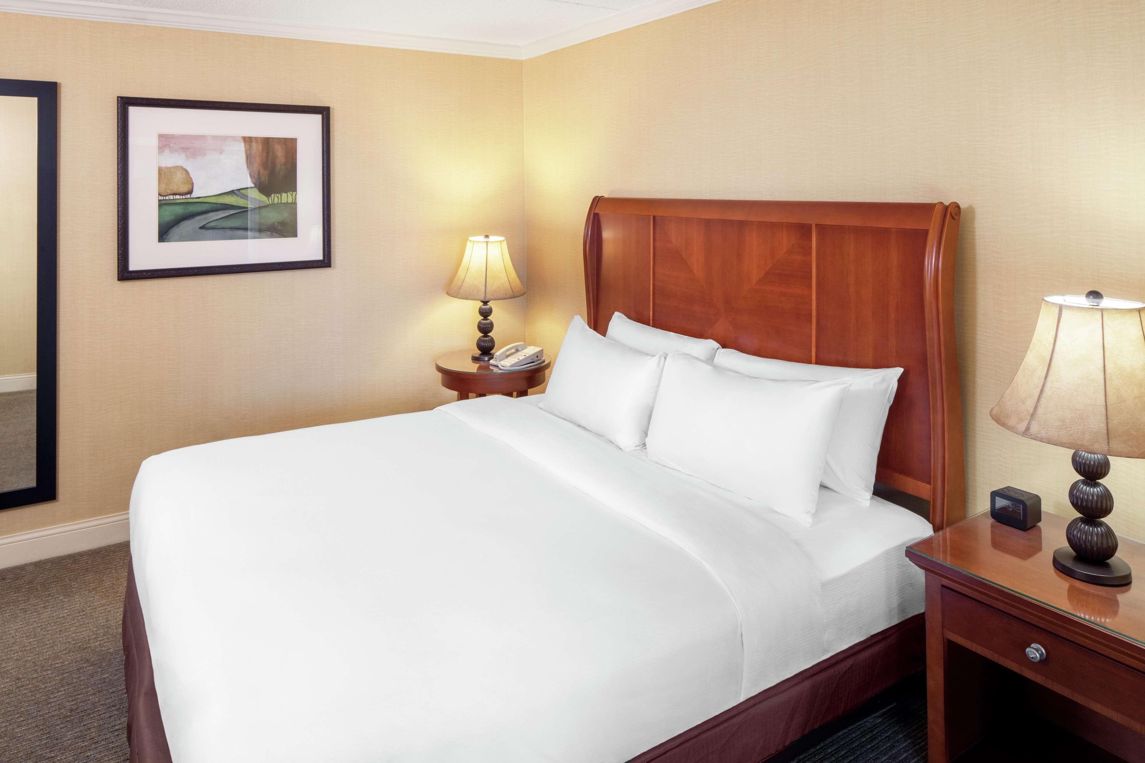 Doubletree By Hilton Cleveland East Beachwood Buitenkant foto