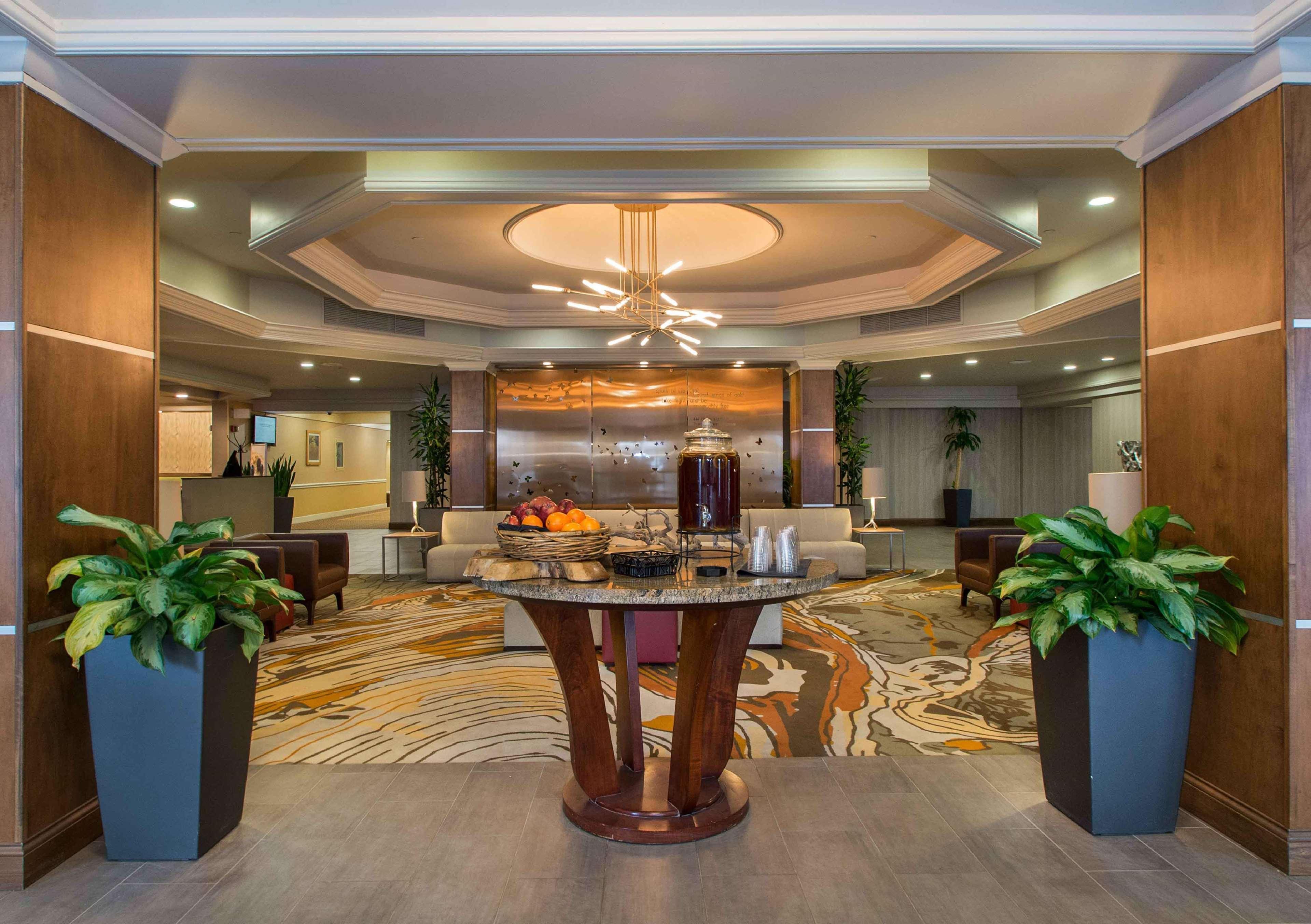 Doubletree By Hilton Cleveland East Beachwood Buitenkant foto