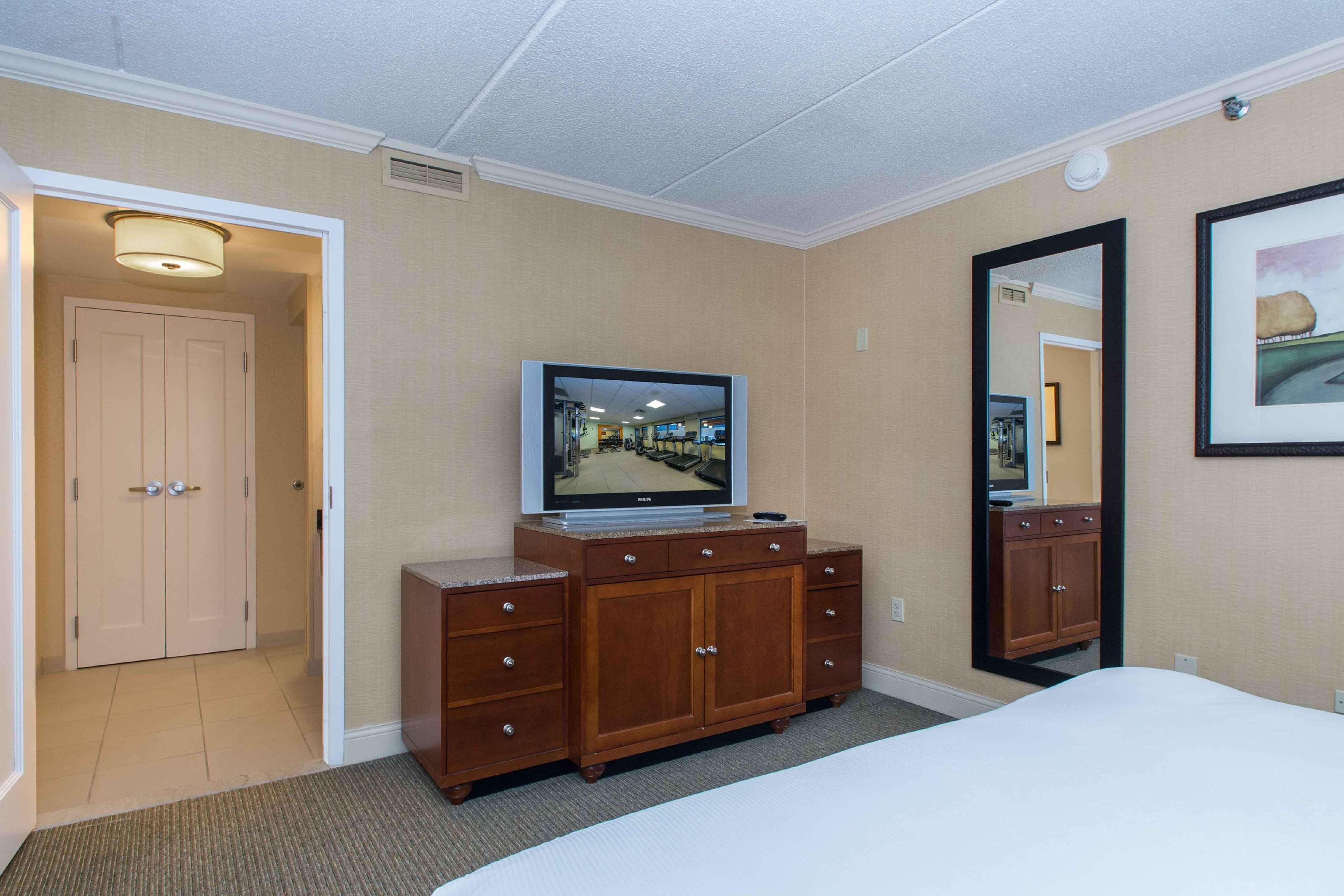 Doubletree By Hilton Cleveland East Beachwood Buitenkant foto