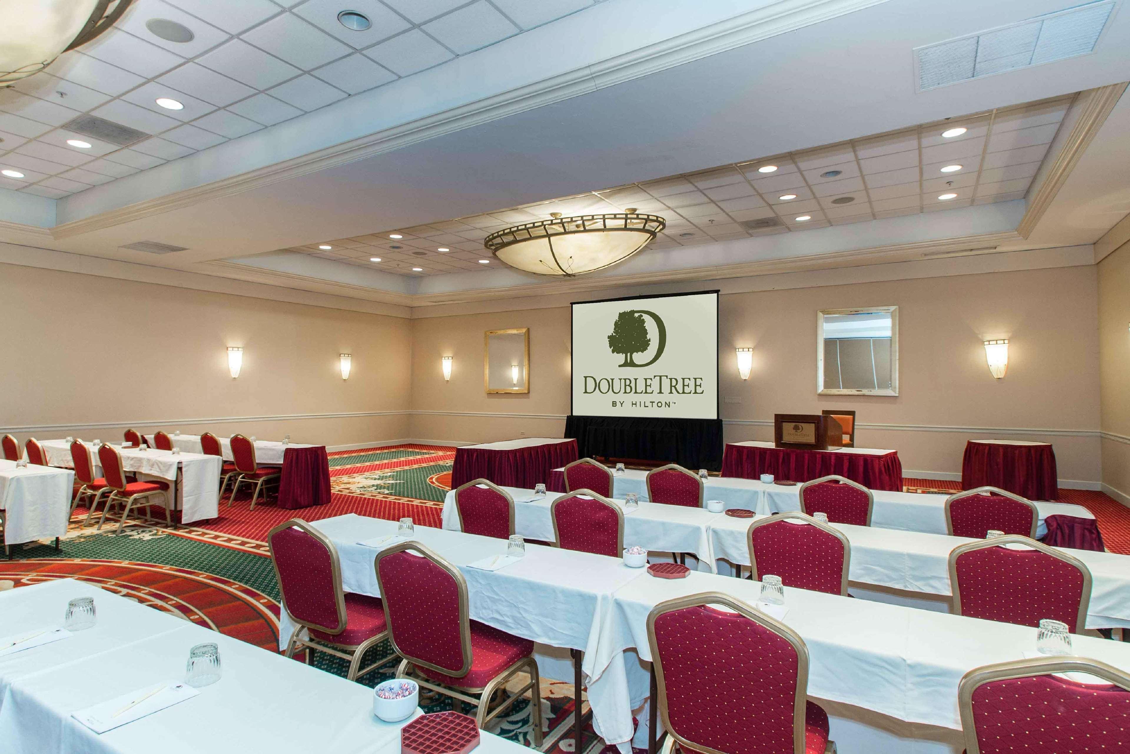 Doubletree By Hilton Cleveland East Beachwood Buitenkant foto