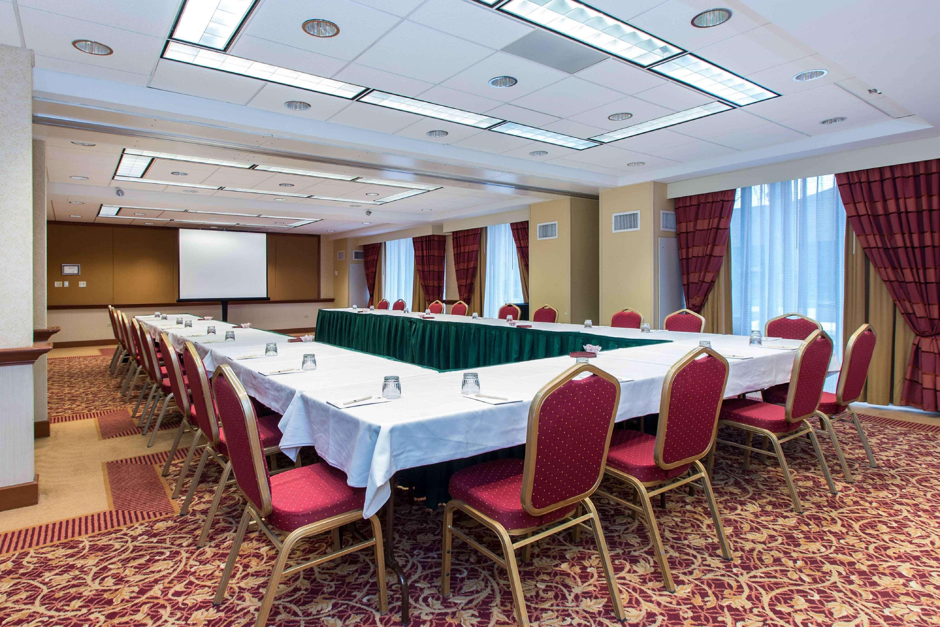 Doubletree By Hilton Cleveland East Beachwood Buitenkant foto