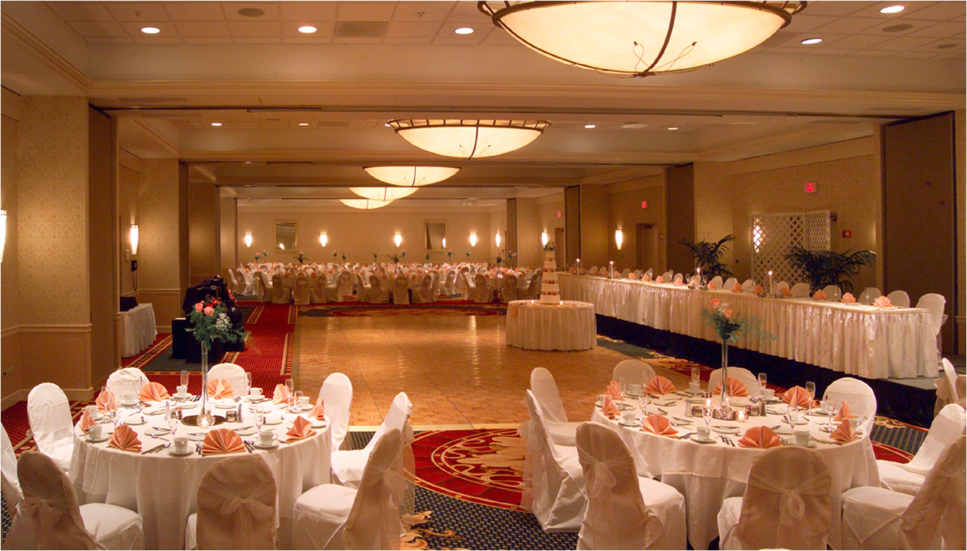Doubletree By Hilton Cleveland East Beachwood Buitenkant foto
