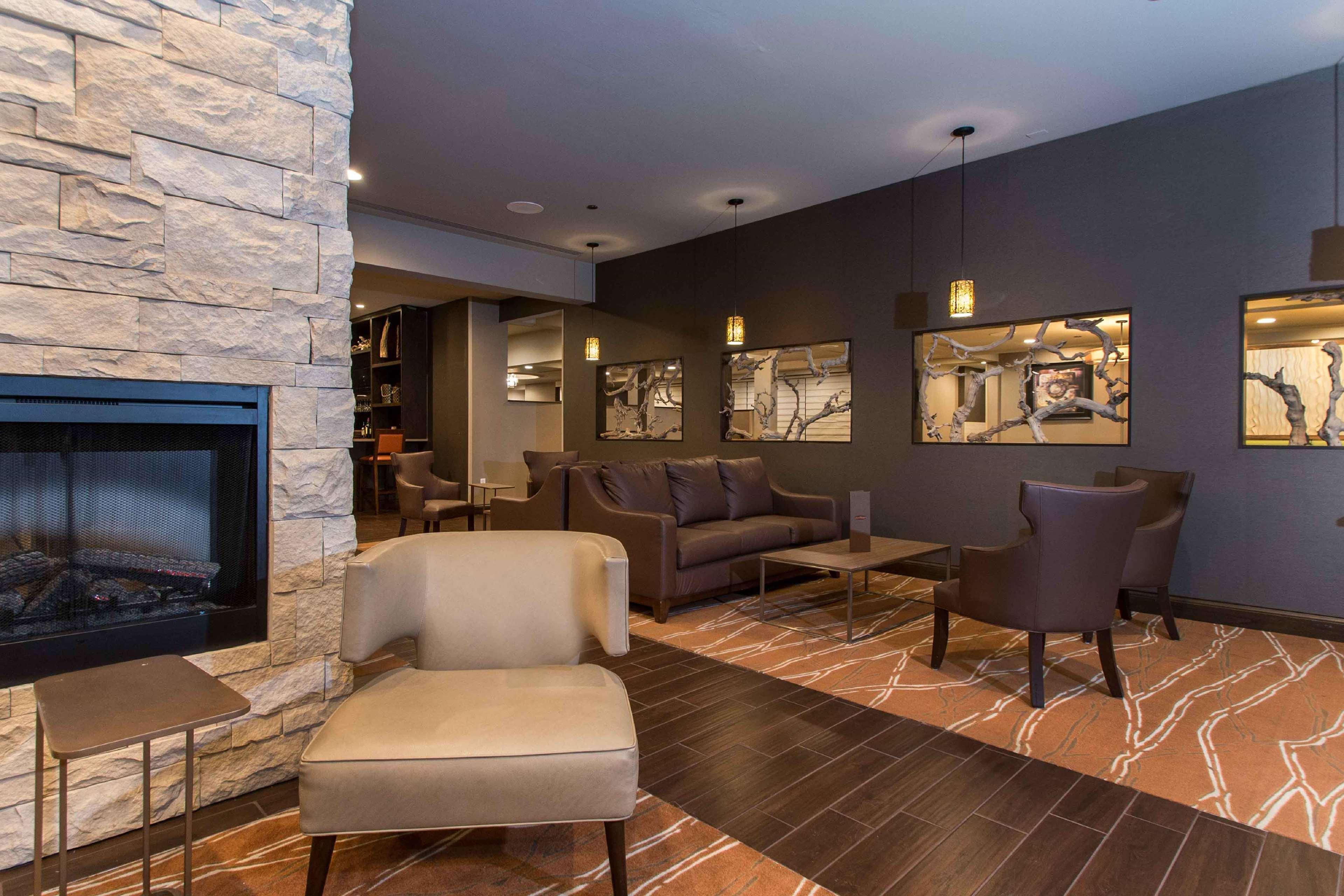 Doubletree By Hilton Cleveland East Beachwood Buitenkant foto
